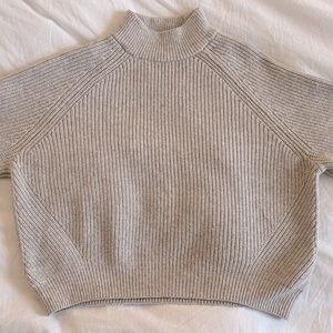 H&M Sweater in Beige